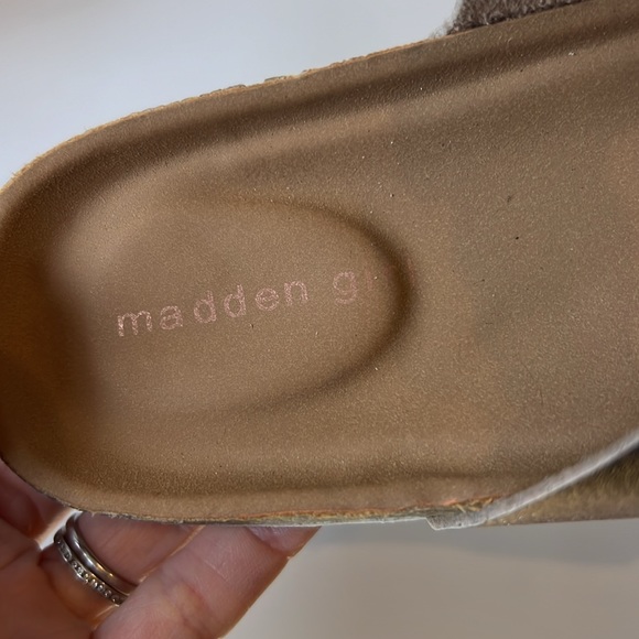 Madden Girl Rose Gold Braided Sandals size 3 - Picture 3 of 6